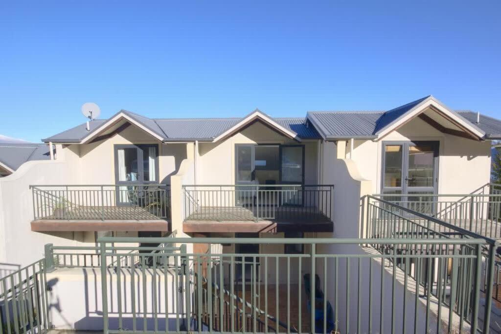 Modern 3 Bedroom With Stunning Postcard Views! Queenstown Exteriér fotografie